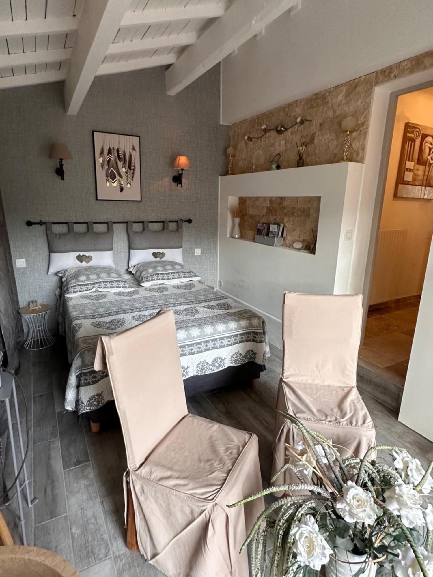 Beau Ciel Apartamento Châteauneuf-de-Gadagne Exterior foto