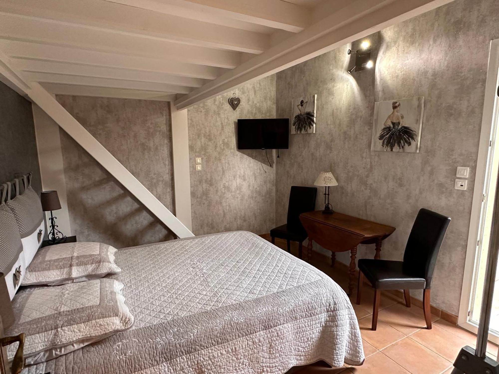 Beau Ciel Apartamento Châteauneuf-de-Gadagne Exterior foto