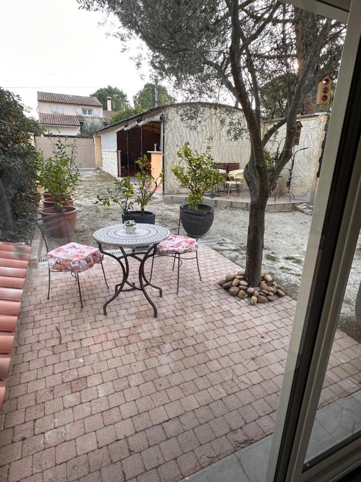 Beau Ciel Apartamento Châteauneuf-de-Gadagne Exterior foto